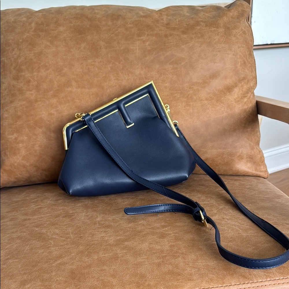 Conterfeit fendi Elegant Navy Blue Handbag